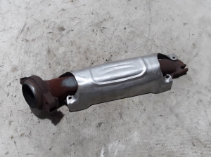   Exhaust manifold 