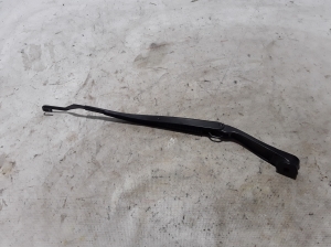  Windshield wiper blade 