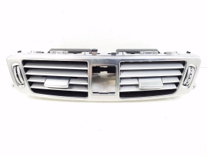   Interior panel ventilation grilles 