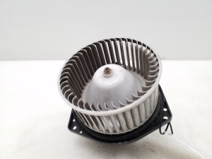 Heater blower motor - 2B960 