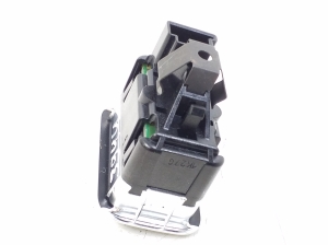 Mercedes Benz CLS-Class 218 (2011–2018) Trunk opening switch A2129059200 - 3