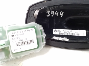 Mercedes Benz CLS-Class 218 (2011–2018) Antenne A2128201675 - 3