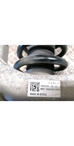 Tesla Model 3 3 (2016–2024) Eesmine amortisaator 1044368-00-F - 3