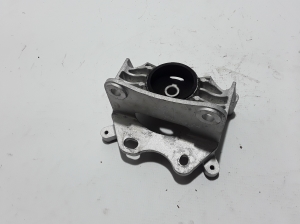 Dacia Spring (2021–2026) Engine mount 112213137R - 2