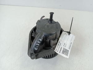Volkswagen LT II (1996–2006) Heizungsgebläsemotor X27663329W - 2