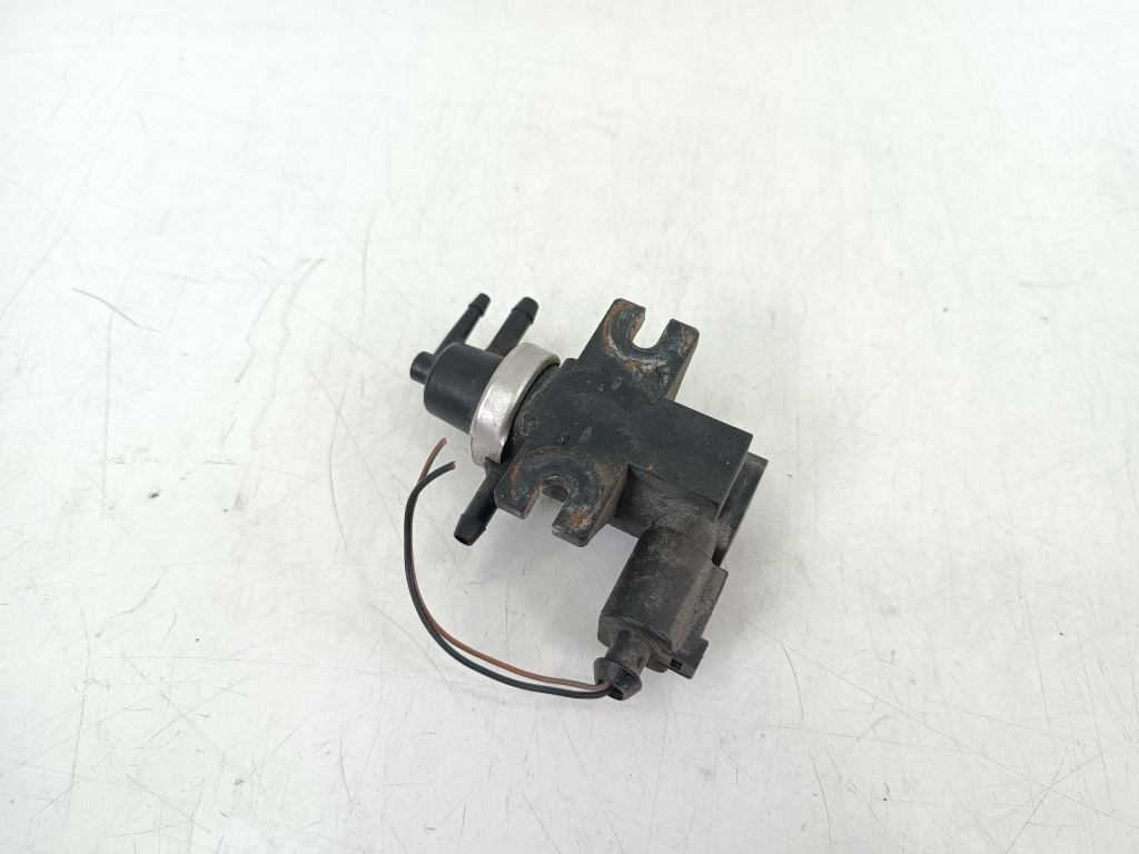 VOLKSWAGEN LT 2 generation (1996-2006) Solenoid Valve 1J0906627 20807990