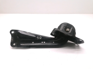 Volkswagen Tiguan (2017–2026) Tagumine õõtshoob 5QF505226C - 3