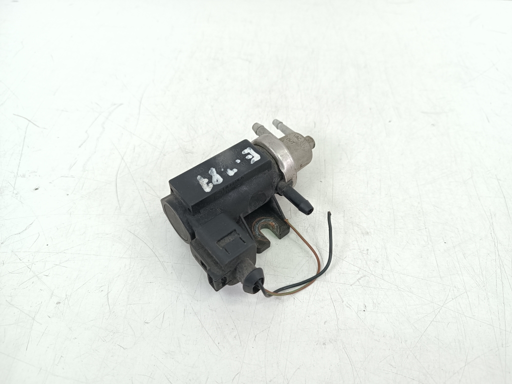 VOLKSWAGEN LT 2 generation (1996-2006) Solenoidový ventil 1J0906627 20808000