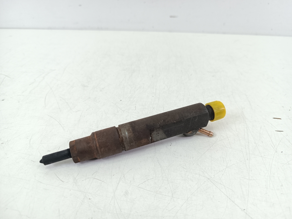 VOLKSWAGEN LT 2 generation (1996-2006) Fuel Injector 074130201C 20952355