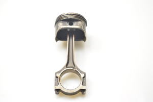 Piston et ses composants - 8A6GKB