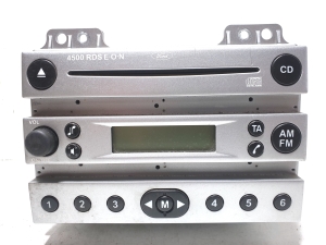 Radio (head unit) - 4500 RDS E O N   10R-020451