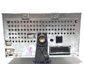 Ford Fiesta V (2002–2008) Radio (head unit) 4500 RDS E O N   10R-020451 - 3