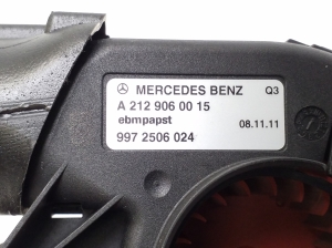 Mercedes Benz CLS-Class 218 (2011–2018) Kaitsmeploki jahutusmootor A2129060015 - 4