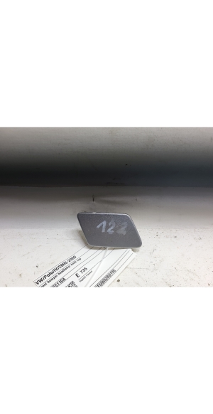 Priekšējā bufera lukturu mazgātāja vāciņš - 6Q0955110A