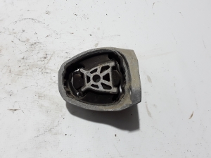   Gearbox mount  - 31330592 