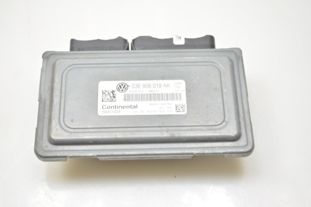 VOLKSWAGEN Polo 5 generation (2009-2017) Motorkontrollenhet ECU 03E906019AK,03E906019B 24463855