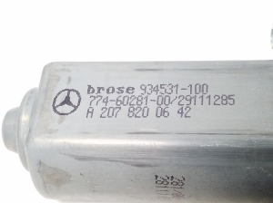 Mercedes Benz CLS-Class 218 (2011–2018) Tagumise külgukse aknatõstuki mootor A2078200642 - 3