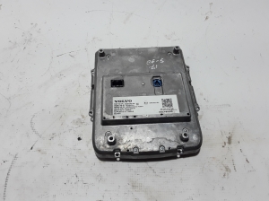 VOLVO S90 (2016–2026) Screen 32247465 - 3