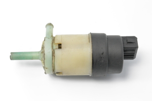Opel Vectra B (1995–2002) Front windshield washer pump 090508705 - 5