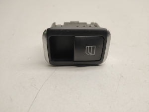   Rear side door glass switch 