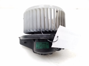 AUDI A6 C5 (1997–2005) Heizungsgebläsemotor 4B2820021C - 3