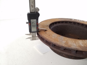 Volkswagen LT II (1996–2006) Front brake disc 2D0615301C - 4