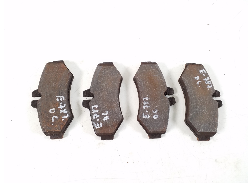 VOLKSWAGEN LT 2 generation (1996-2006)  Rear brake pads 20952347