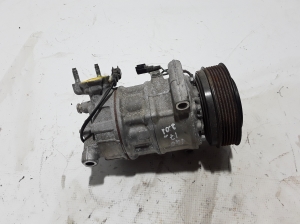  Air conditioner compressor 