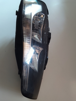 AUDI A4 B8 (2007–2016) Esituli 030127560205 - 4
