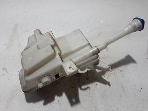 VOLVO V40 (2012–2019) Front washer fluid reservoir 31276094 - 3