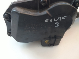  EGR valve 