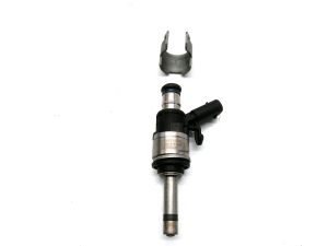   Fuel injector 