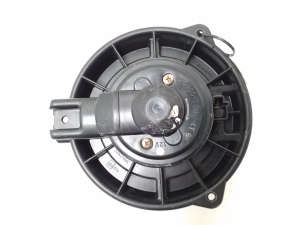 Honda CR-V (1995–2002) Heizungsgebläsemotor 1940007085 - 2