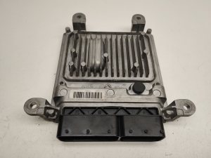 Mercedes Benz E-Class W212 (2009–2015) Motorsteuergerät A6519007500 - 3