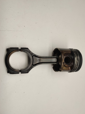   Connecting rod 