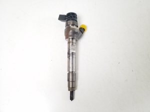  Fuel injector 