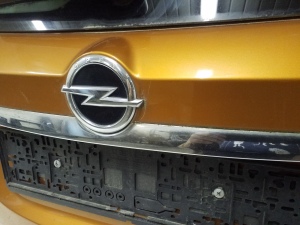 Opel Mokka (2012–2020) Heckklappe und ihre Teile - 2