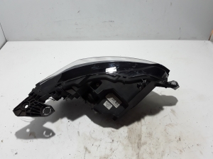 Peugeot 208 (2019–2026) Scheinwerfer vorne 9823194180 - 2