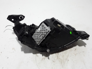 Peugeot 208 (2019–2026) Scheinwerfer vorne 9823194180 - 5