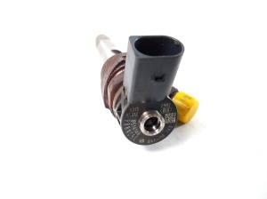 BMW 2 SERIES (F46) (2015–2026) Injektor Einspritzdüse 8514148 - 3