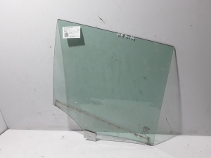 Tagumise külgukse klaas - 32244982