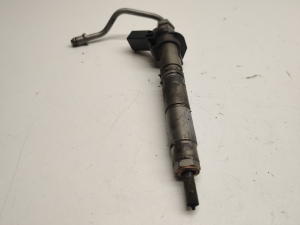  Fuel injector 