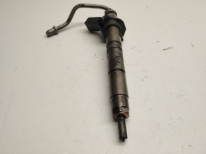  Fuel injector 