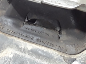 Peugeot 308 (2013–2021) Käigukasti padi 9812667680 - 3