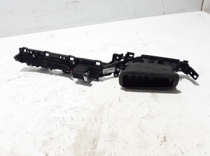 Kia Niro (2016–2022) Dashboard air vent grilles 84760AT000 - 2
