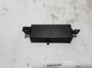 Kia Niro (2016–2022) Antenas pastiprinātājs 96240AT000 - 2