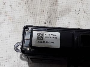 Kia Niro (2016–2022) Other switch 93330AT030 - 3