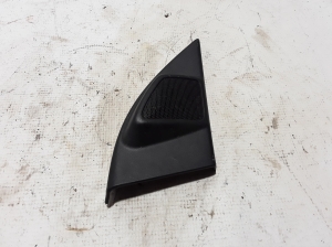 Mirror triangle trim - 8650245