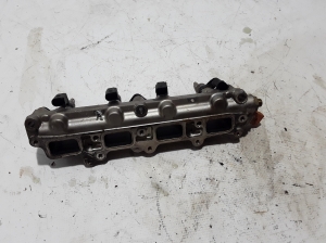  Intake manifold 