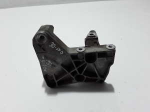  Engine holder 